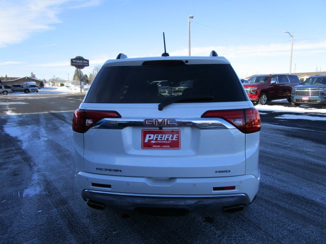 2017 GMC Acadia Denali