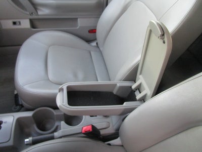 2007 Volkswagen New Beetle Convertible Base