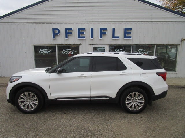 2025 Ford Explorer