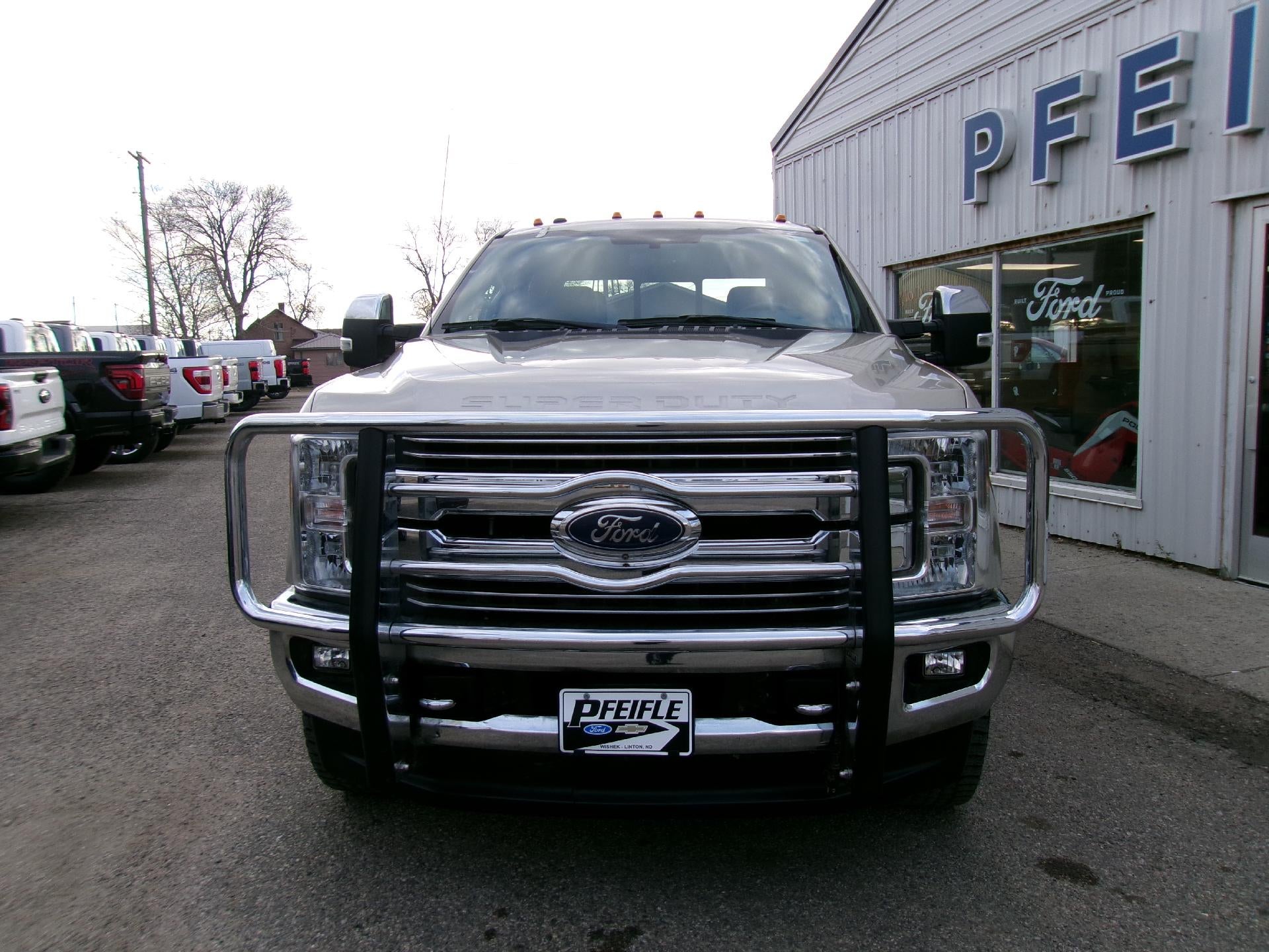 2017 Ford Super Duty F-250 SRW Lariat