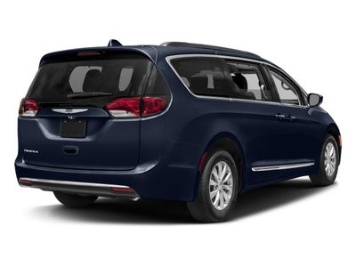 2017 Chrysler Pacifica Base