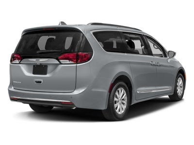 2017 Chrysler Pacifica Base