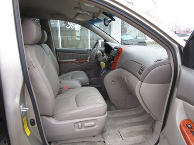 2008 Toyota Sienna XLE