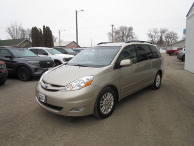 2008 Toyota Sienna XLE