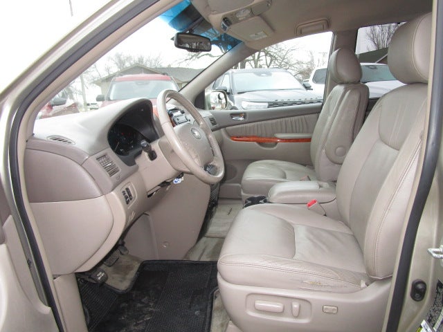 2008 Toyota Sienna XLE