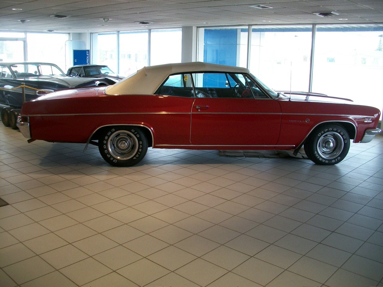 1966 Chevrolet Impala Convertible - Dashboard View